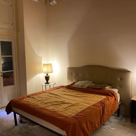 Renovated Apartment With 3 Bedrooms In An Historic Palazzo Between Port And Old Town Livorno Exteriör bild