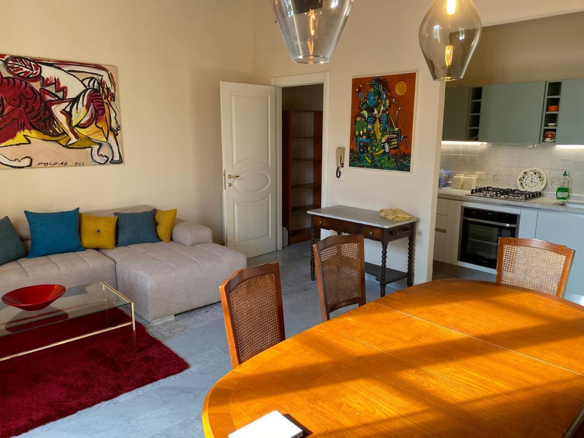 Renovated Apartment With 3 Bedrooms In An Historic Palazzo Between Port And Old Town Livorno Exteriör bild