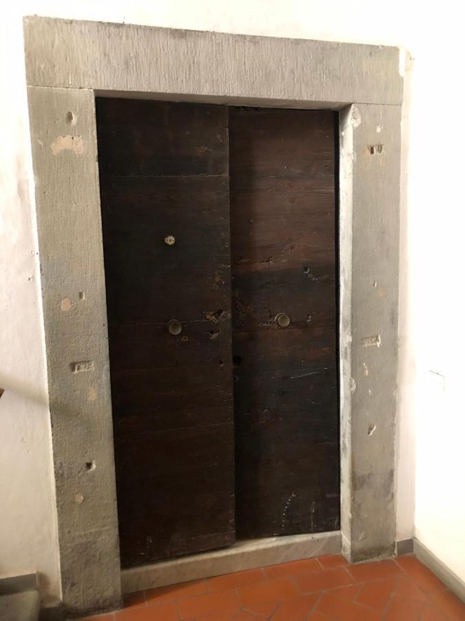 Renovated Apartment With 3 Bedrooms In An Historic Palazzo Between Port And Old Town Livorno Exteriör bild