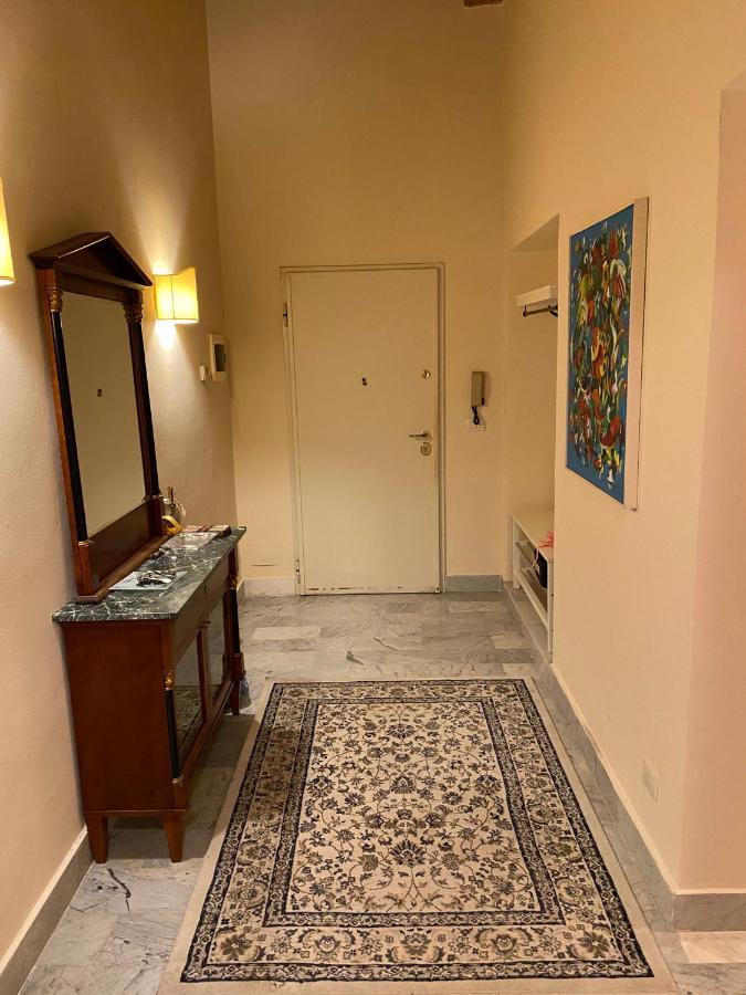 Renovated Apartment With 3 Bedrooms In An Historic Palazzo Between Port And Old Town Livorno Exteriör bild