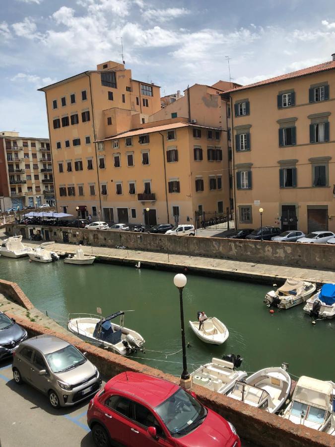 Renovated Apartment With 3 Bedrooms In An Historic Palazzo Between Port And Old Town Livorno Exteriör bild