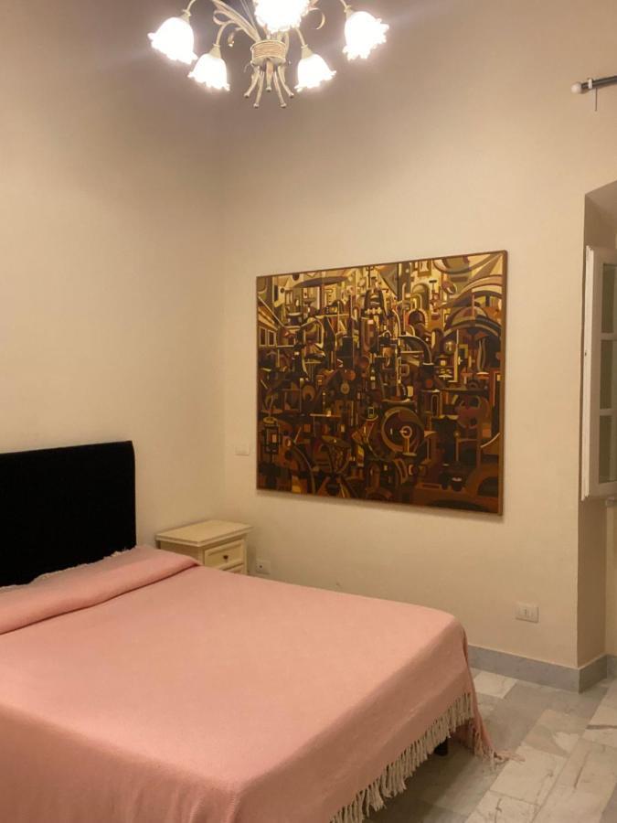Renovated Apartment With 3 Bedrooms In An Historic Palazzo Between Port And Old Town Livorno Exteriör bild